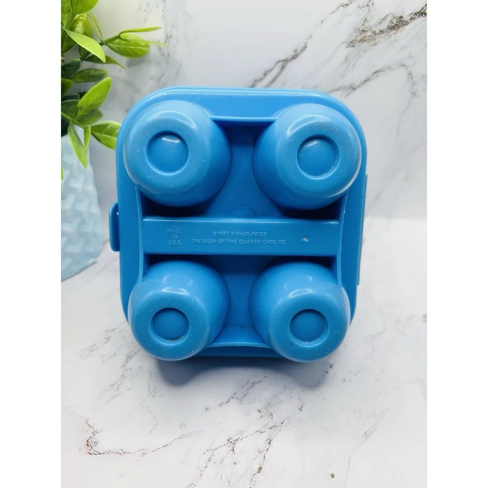 Vintage Fisher Price Fun With Food Blue Egg Carton With 4 Eggs‎ 1987